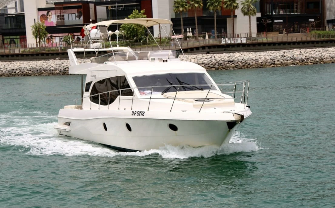 43 ft private boat rental dubai