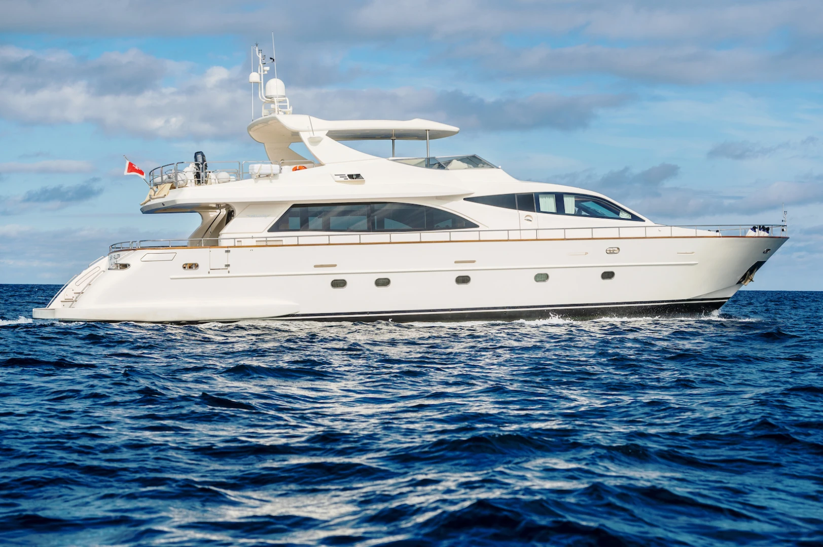 90 ft private yacht hire yacht in dubai