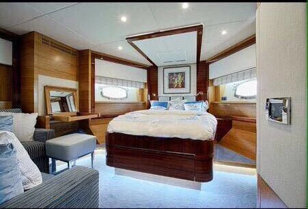 Private dubai yacht