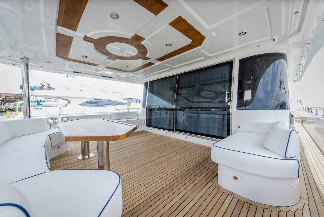 Dubai Rent Yacht