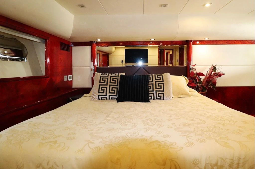 Dubai Rent Yacht