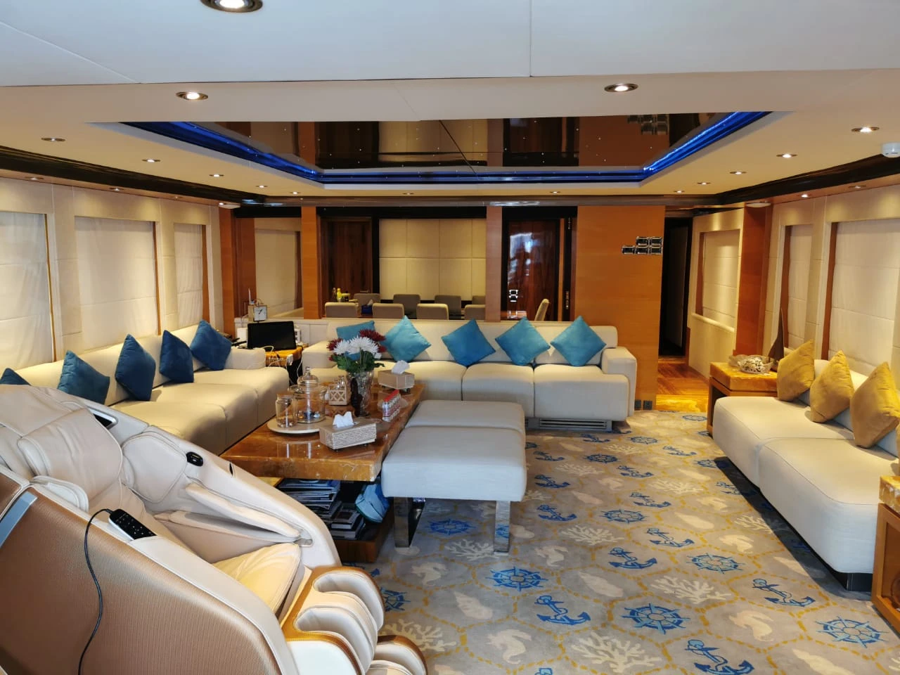 Dubai Marina Yacht Rental