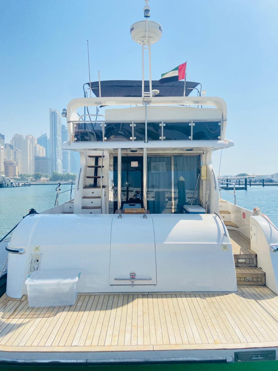 Dubai Yacht Tour